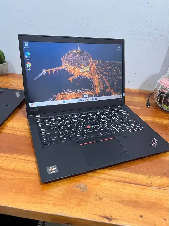 Laptop Lenovo Thinkpad T495 AMD Ryzen 5Pro Ram 8GB SSD 256GB