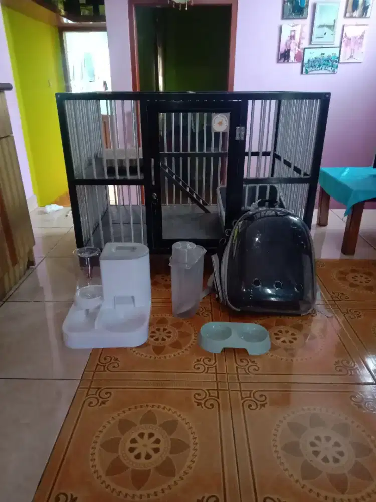 Kandang Kucing dan perlengkapannya