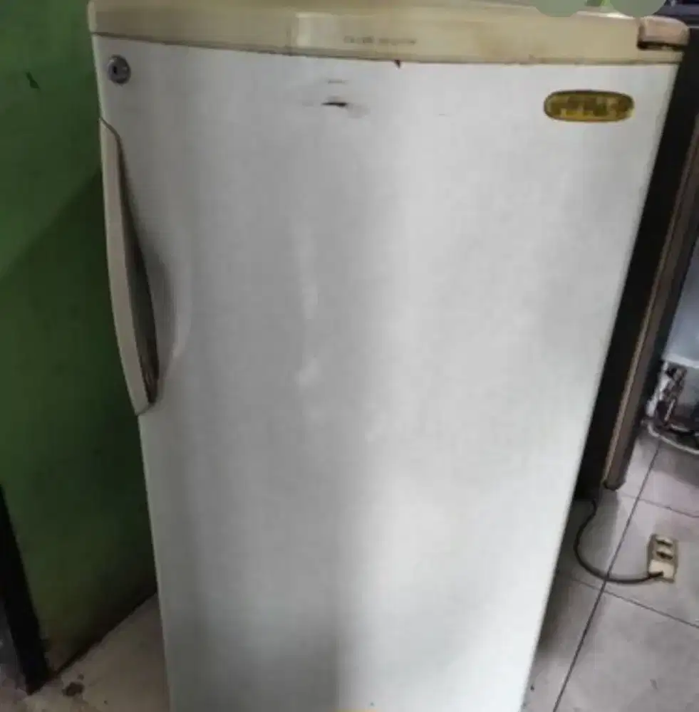 Kulkas 1 pintu msh bagus