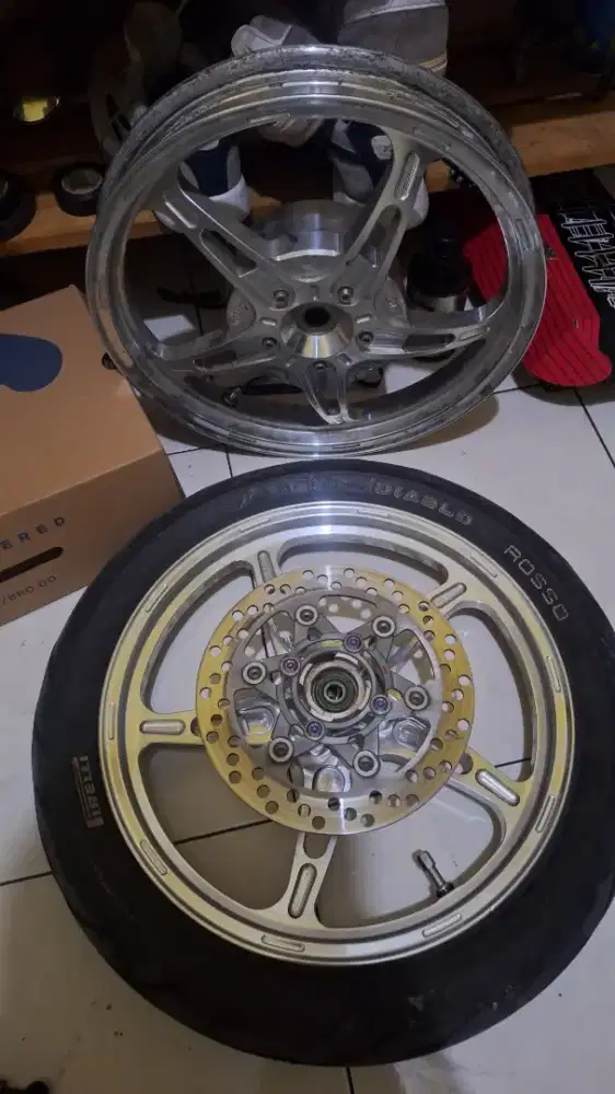 Velg VND+ban diablo hanya depan pnp scoopy