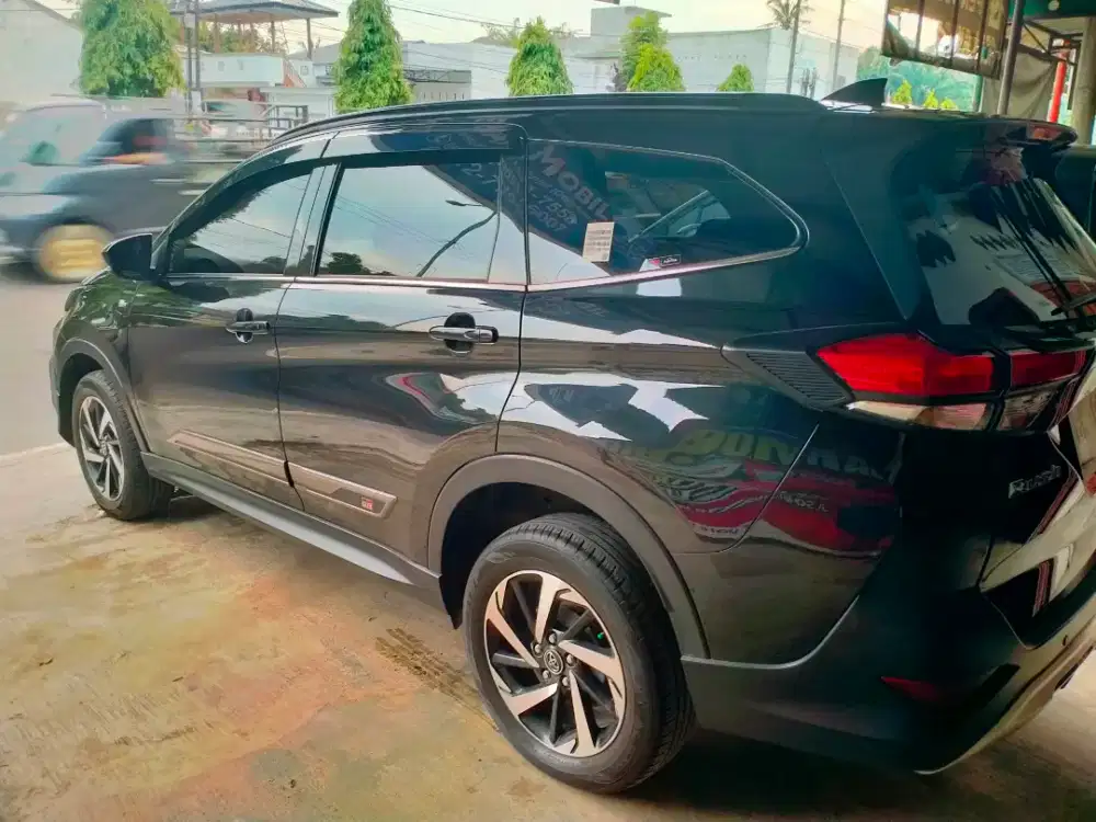 Di jual Toyota rush gr matic