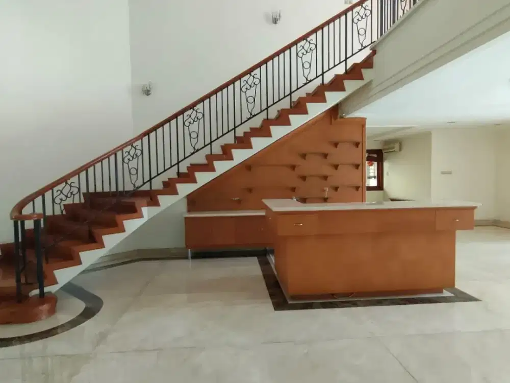 Rumah Luas & Besar Siap Huni di Kemang Selatan Mampang Prapatan Jakarta Selatan