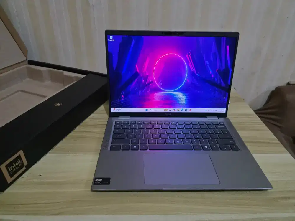 Laptop Dell Premium Ultra 7 ram 32gb ssd 1TB Touch mrp macbook zenbook