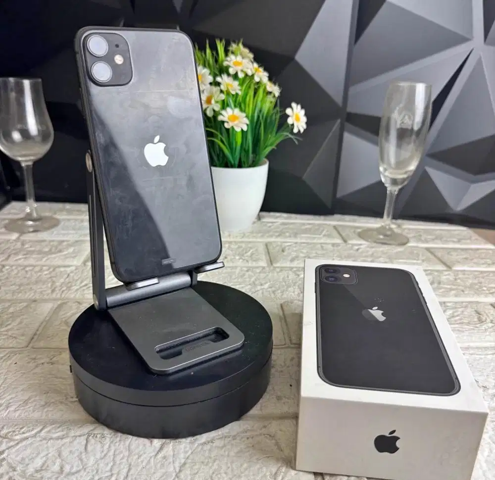 Iphone 11 64gb black iBox Fullset BH 85%