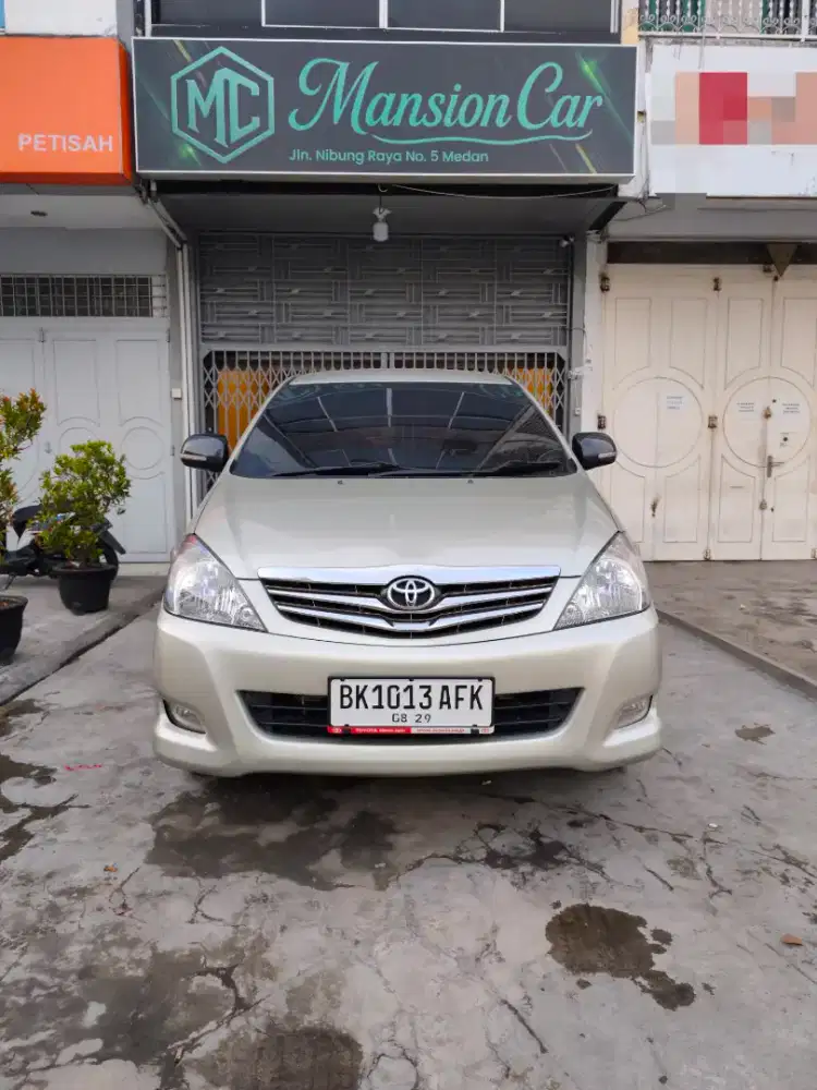 Toyota Innova Diesel V A/T
