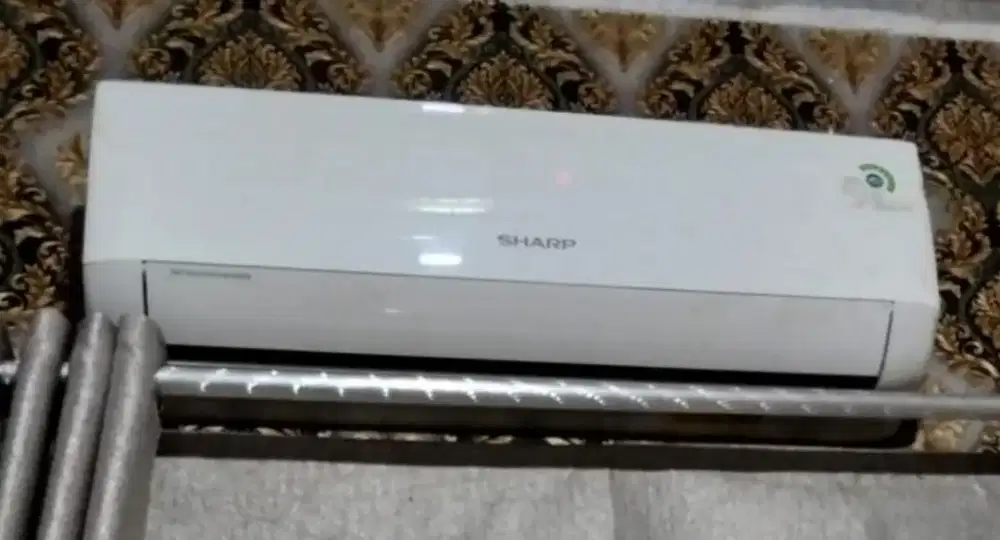AC Sharp 1PK serasa BARU