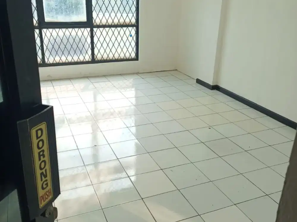 Ruko 4 Lantai Pinggir Jalan Raya Tanah Tinggi Jakarta Pusat