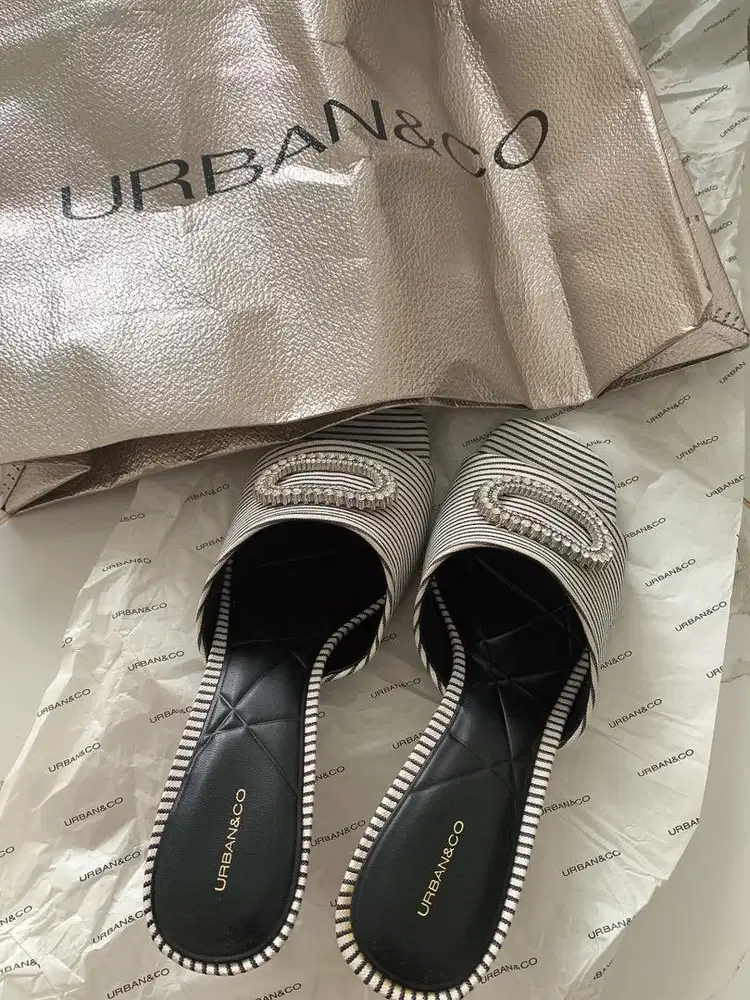 Urban&co hells wanita