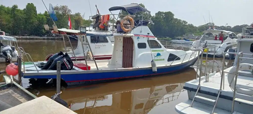 Kapal Mancing Mesin Suzuki Baru