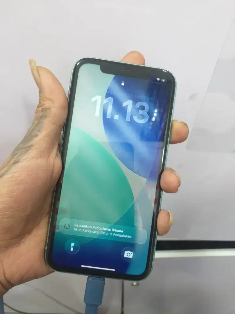 Iphone 11 64gb pemakaian lama normal