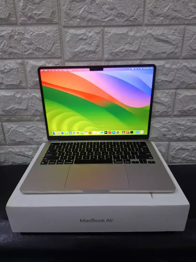 Bu jual MacBook Air Retina M3 2024