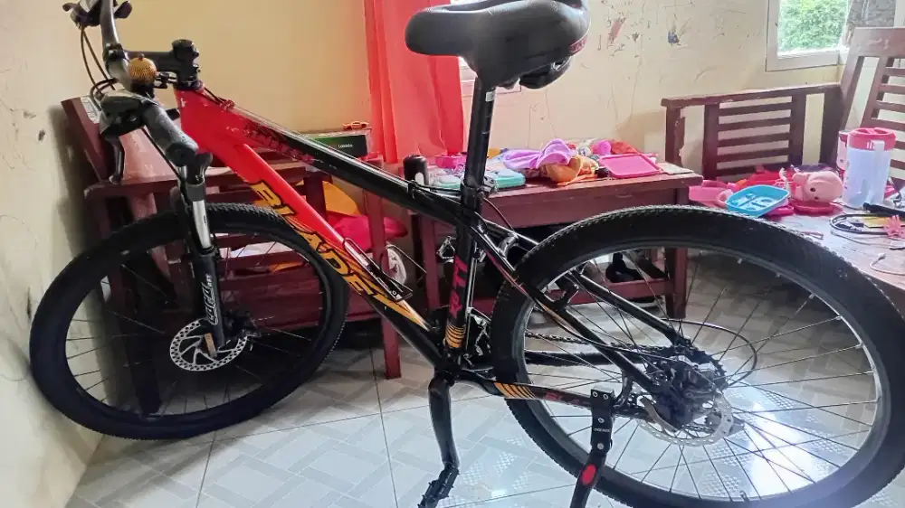 Sepeda united blade xc-77