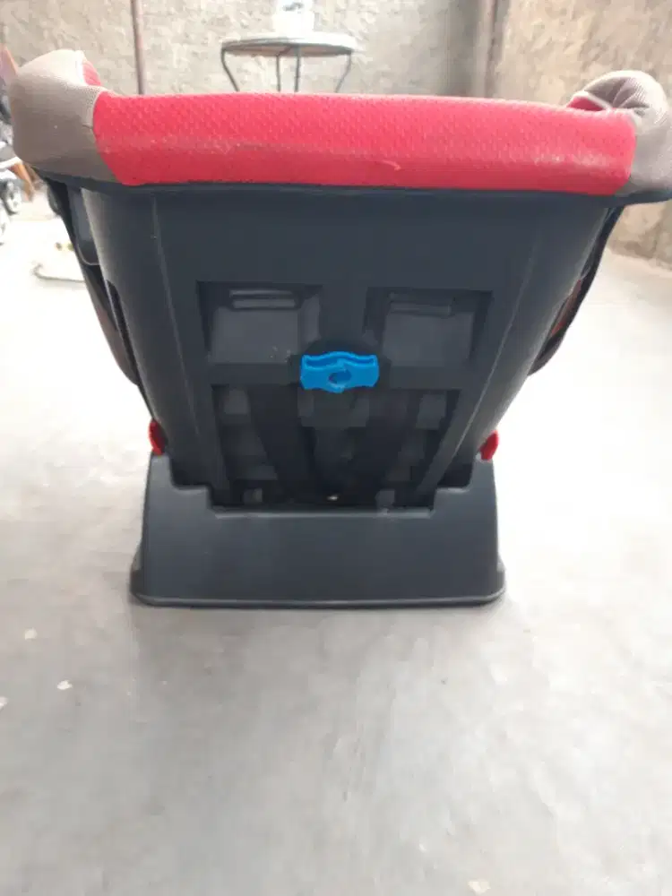 Tempat Duduk Bayi untuk di Mobil