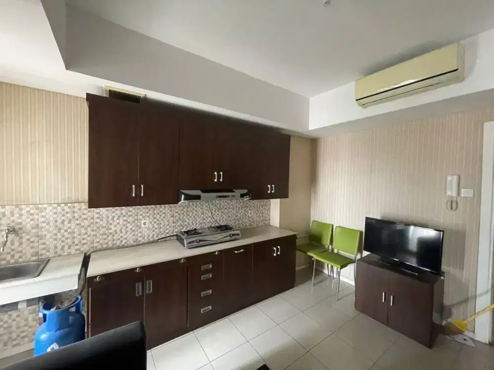 ready apartemen green lake sunter,2kamar furnished,lantai tengah,view danau,hadap timur