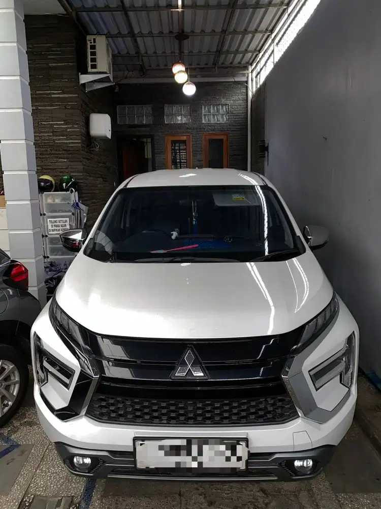 MITSUBISHI XPANDER  ULTIMATE-L CVT A/T SANGAT ISTIMEWA
