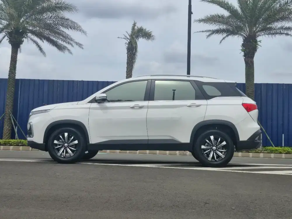 Wuling Almaz Exclusive 1.5 Autoamtic 2020 Bensin Putih Metalik