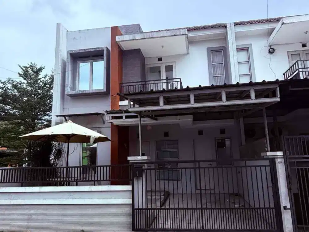 Disewakah rumah ppnggir jalan puri beta 2 deket halte busway sekolah surya bangsa