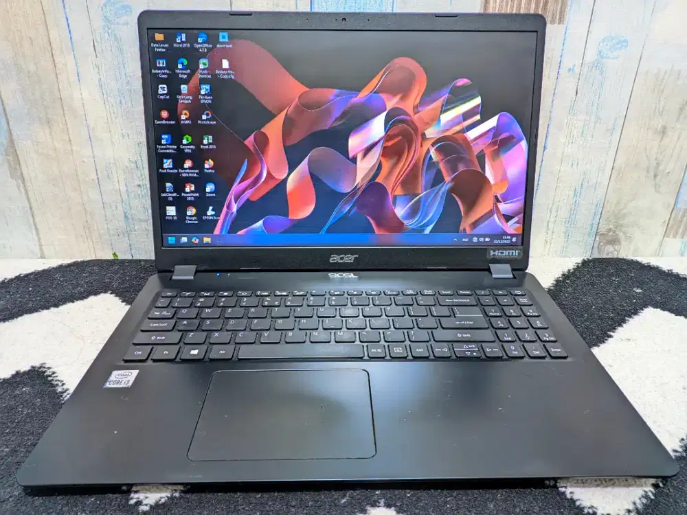 Acer Extensa
Prosesor Intel Core i3 Gen 10 RAM 8GB SSD 256GB