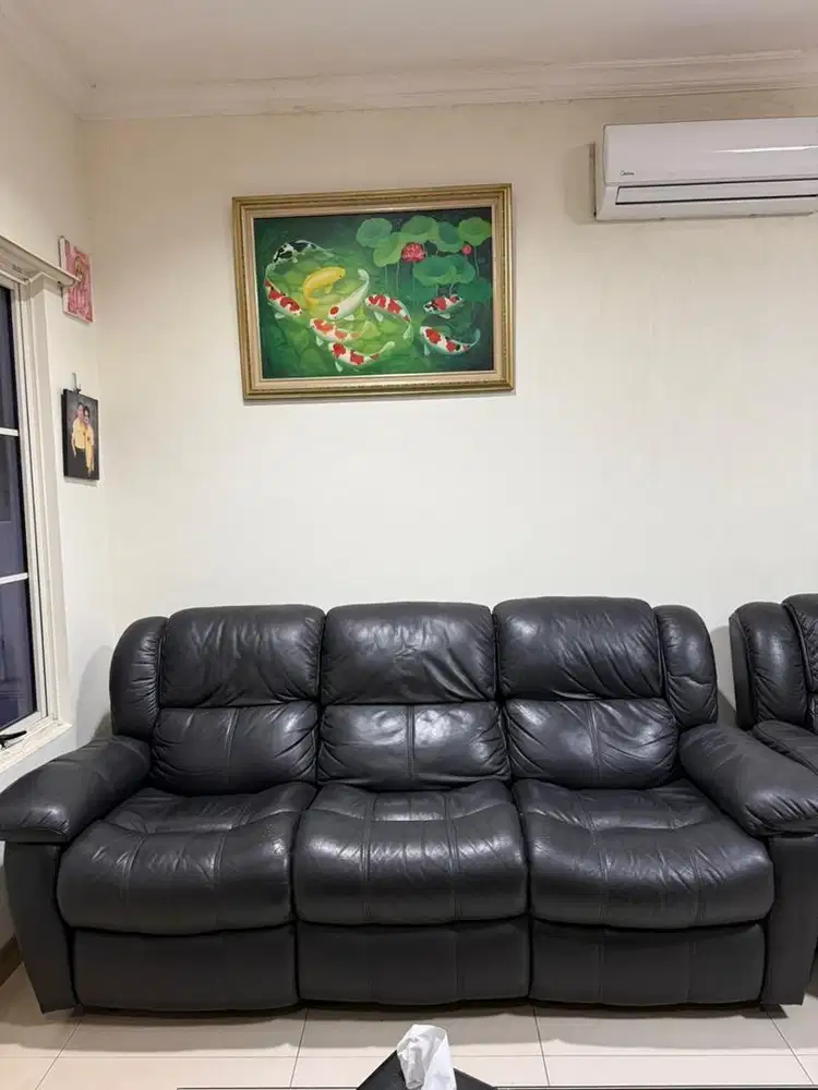 CELLINI SOFA (BLACK COLOUR)