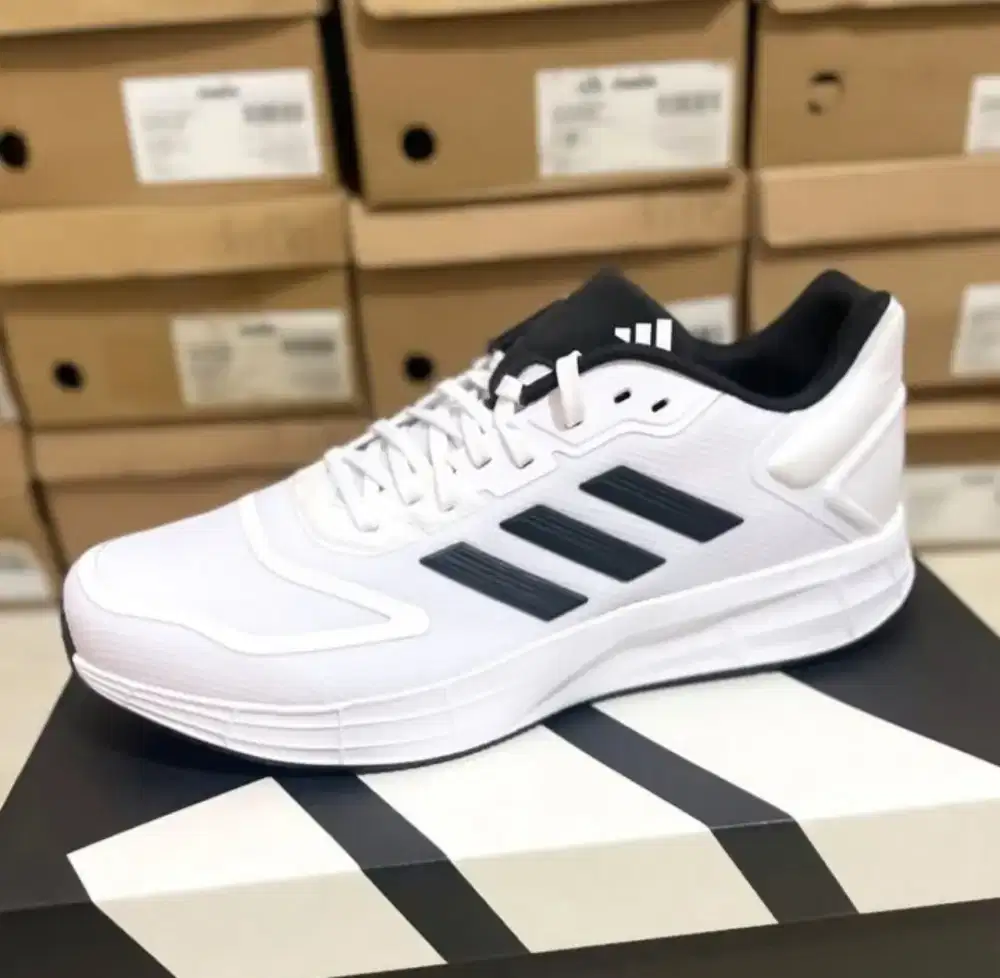 Sepatu Adidas ori store