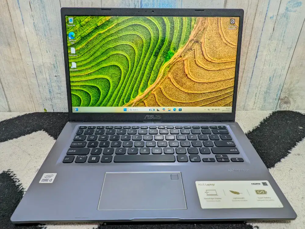 Asus Vivobook X415JA
Prosesor Intel Core i3 Gen 10 RAM 8GB SSD 512GB