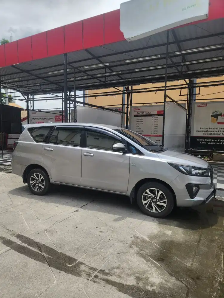Toyota Kijang Innova 2022 Bensin