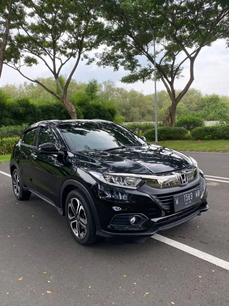 HONDA HRV TYPE E MATIC TAHUN 2021 (Facelift Terakhir)