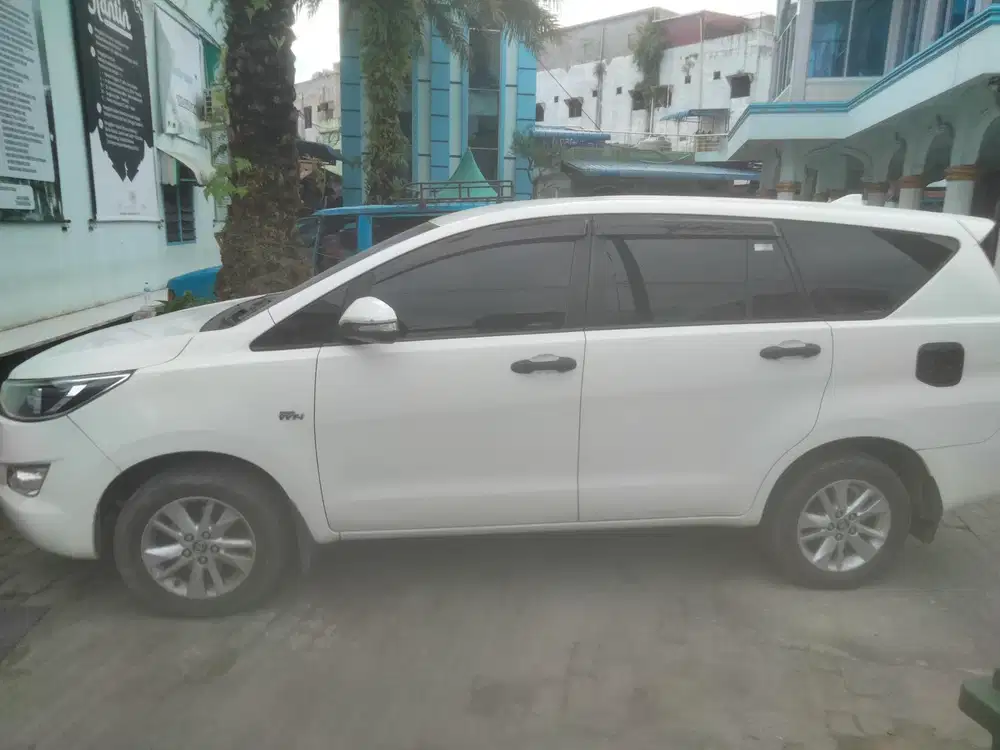 Toyota Kijang Innova 2016 Bensin