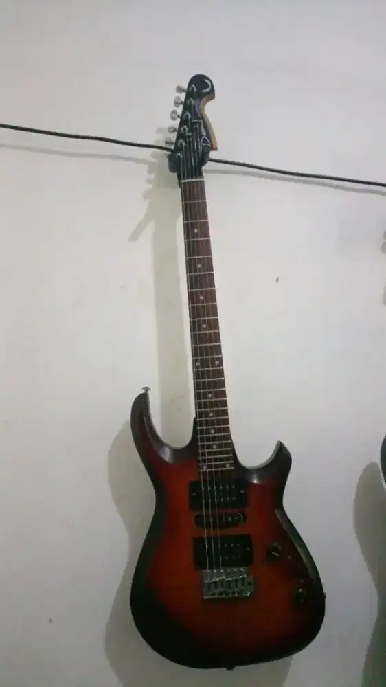 Gitar ORI Hi Gain Dean