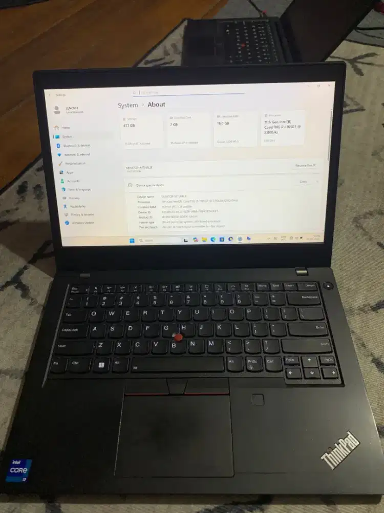 Lenovo Thinkpad i7