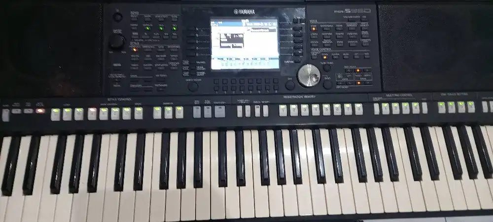Yamaha PSR S950