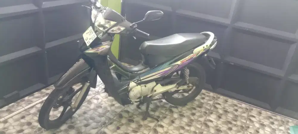 Honda Kharisma 125 D