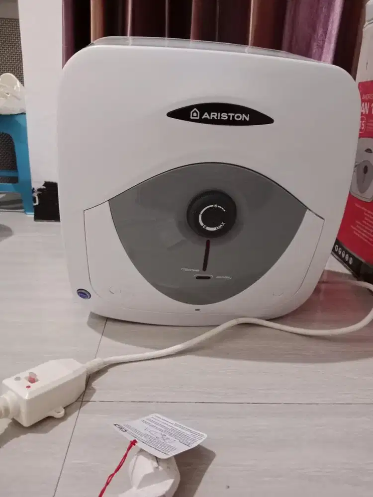 Waterheater / Pemanas Air Ariston