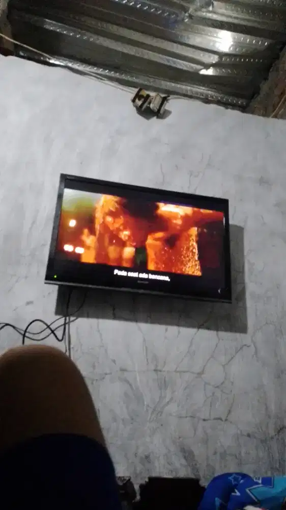 Tv merek sharp 32 inch