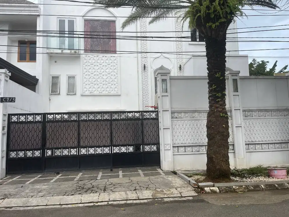 Jual Rumah tanah bangunan luas komplek nyaman furnish Pamulang