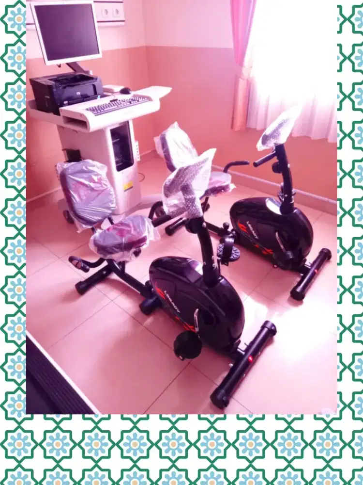 Sepeda statis Recumbent Legacy alat kesehatan PNE-182