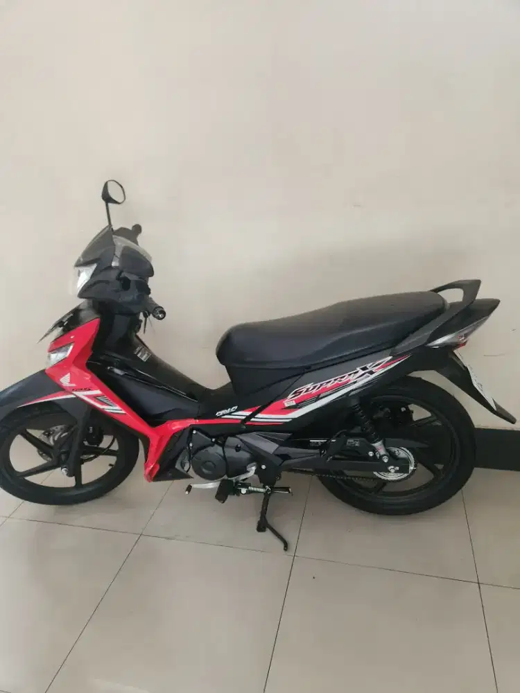 Supra 125 cw f1 2025 hitam merah Gbm