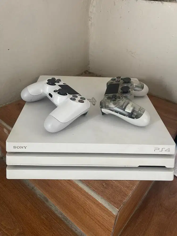 PS4 PRO 1TB ORIGINAL SONY PLAYSTATION 4 PS 4 ORI