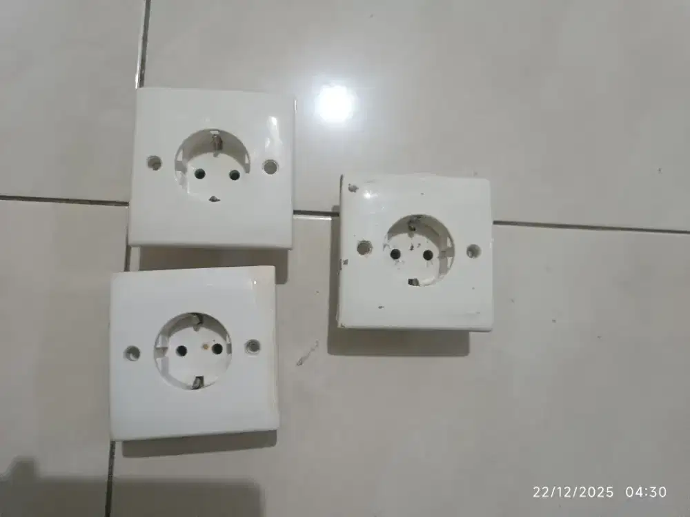 Saklar stopkontak C series