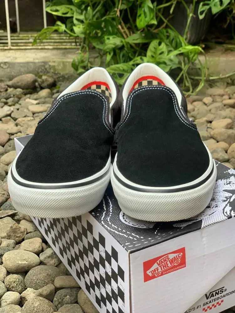 Dijual Sepatu Vans Skate Slip-On Original Second warna black/white
