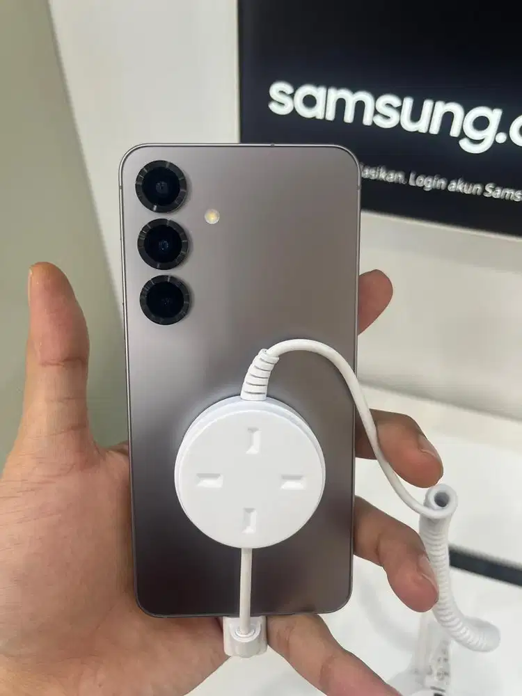 SEGAMPANG ITU CICILAN DI HOMECREDIT CUKUP KTP AJA