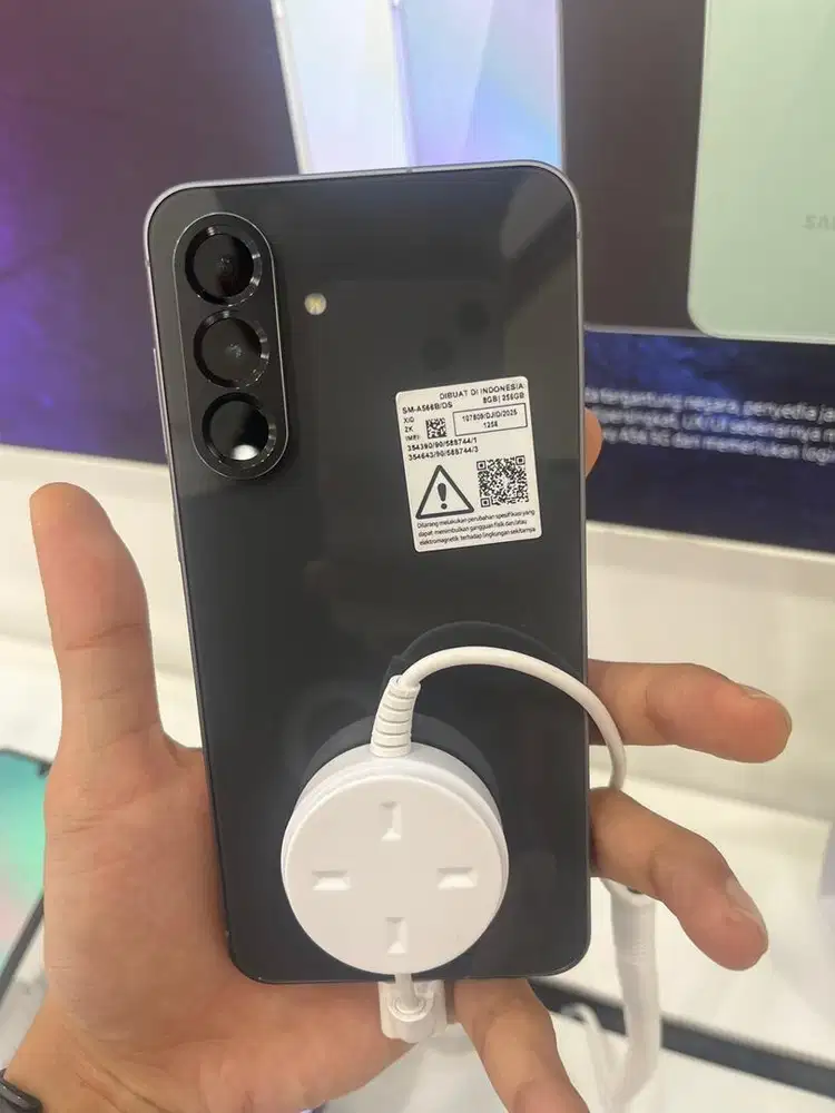 SEGAMPANG ITU CICILAN DI HOMECREDIT CUKUP KTP AJA