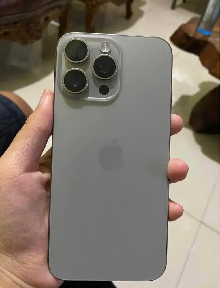 IPHONE 15 RRO MAX 256GB IBOX