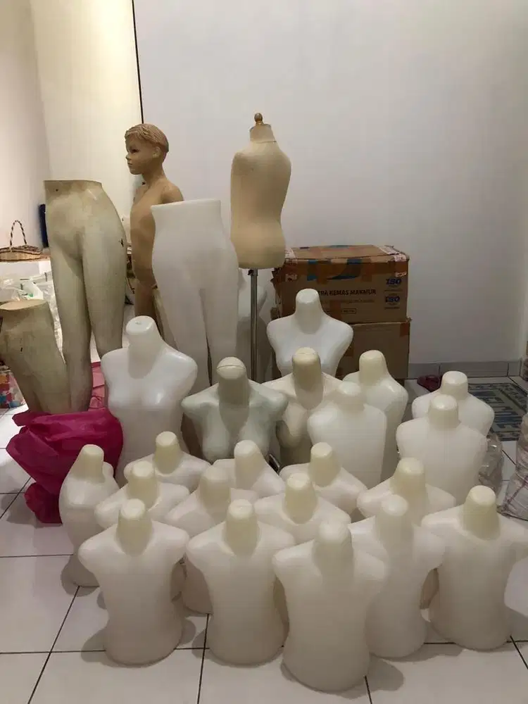 Mannequin / patung baju