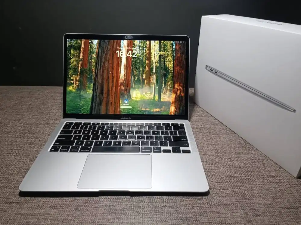 Macbook Air M1 2020 RAM 8GB SSD 256GB Mulus