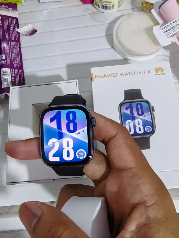 Jam Tangan Smartwatch Huawei Fit 4 Like New