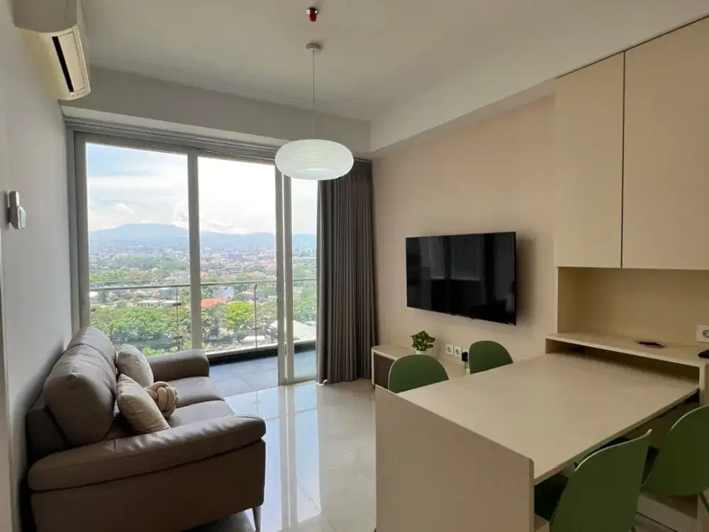 Sewa Unit Apartement 3 BR View Tangkuban Perahu di Landmark Apartement Residence