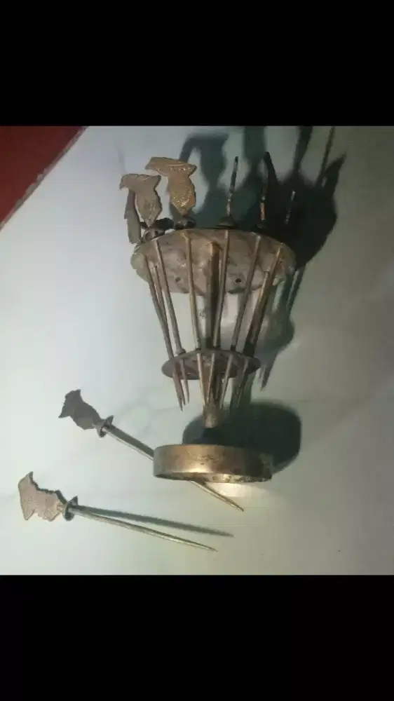 BARANG ANTIK KUNO PERALATAN RUMAH TANGGA