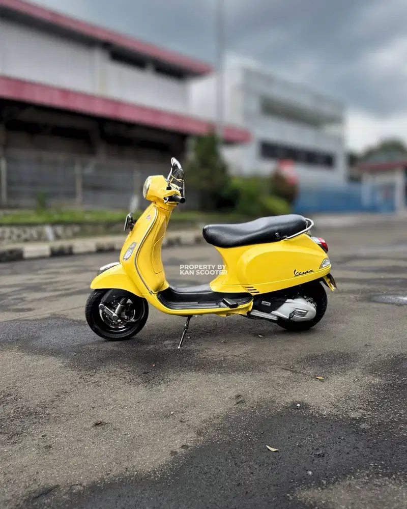 VESPA LX 125 IGET 2017 BERGARANSI
