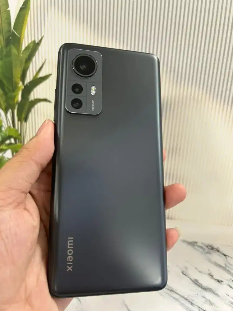 Xiaomi 12 8+4/256 
Unit only fisik mulus 97% minus pemakaian wajar..